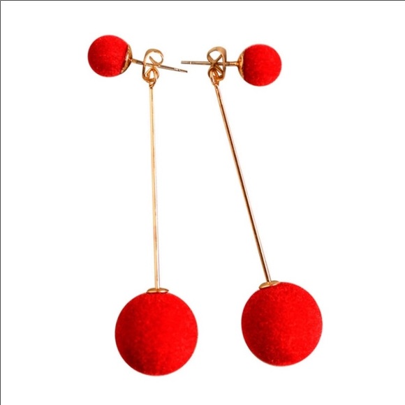 🎁Red Double Faux Fur Ball Drop Earrings - Picture 2 of 2